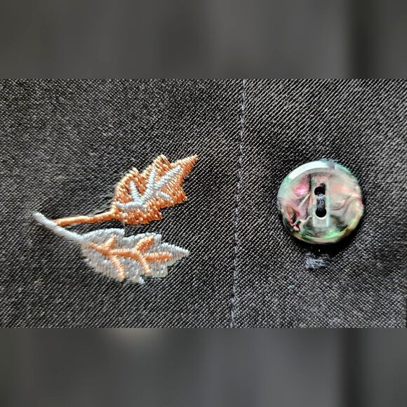 Vintage Teddi Women's Large Black with Embroidered Leaves Blouse - Picture 3 of 6